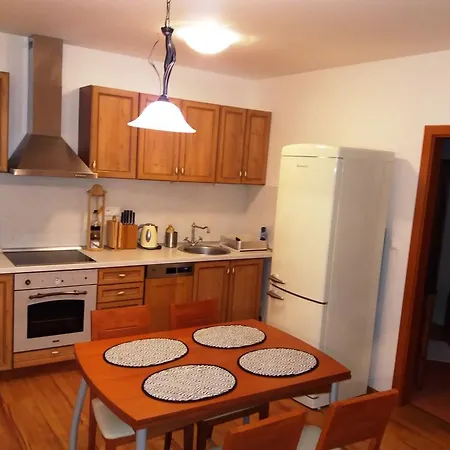 Διαμέρισμα Apartman Viktoria Tale